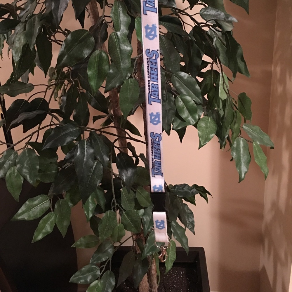 UNC CHAPEL HILL Lanyard - Picture 2 of 2
